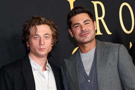 Zac Efron and Jeremy Allen White on going nude in The Iron。